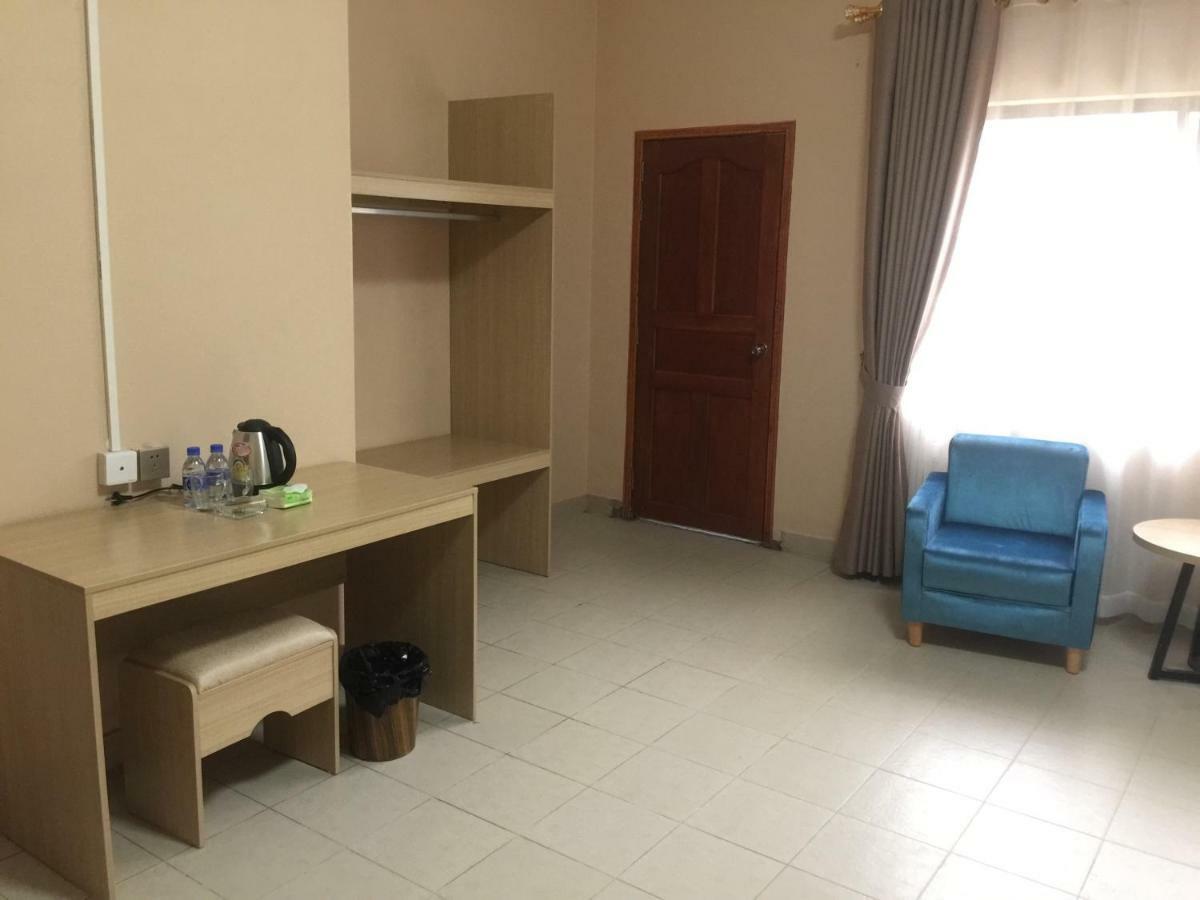 Golden Rooster Hotel سيهانوكفيل المظهر الخارجي الصورة