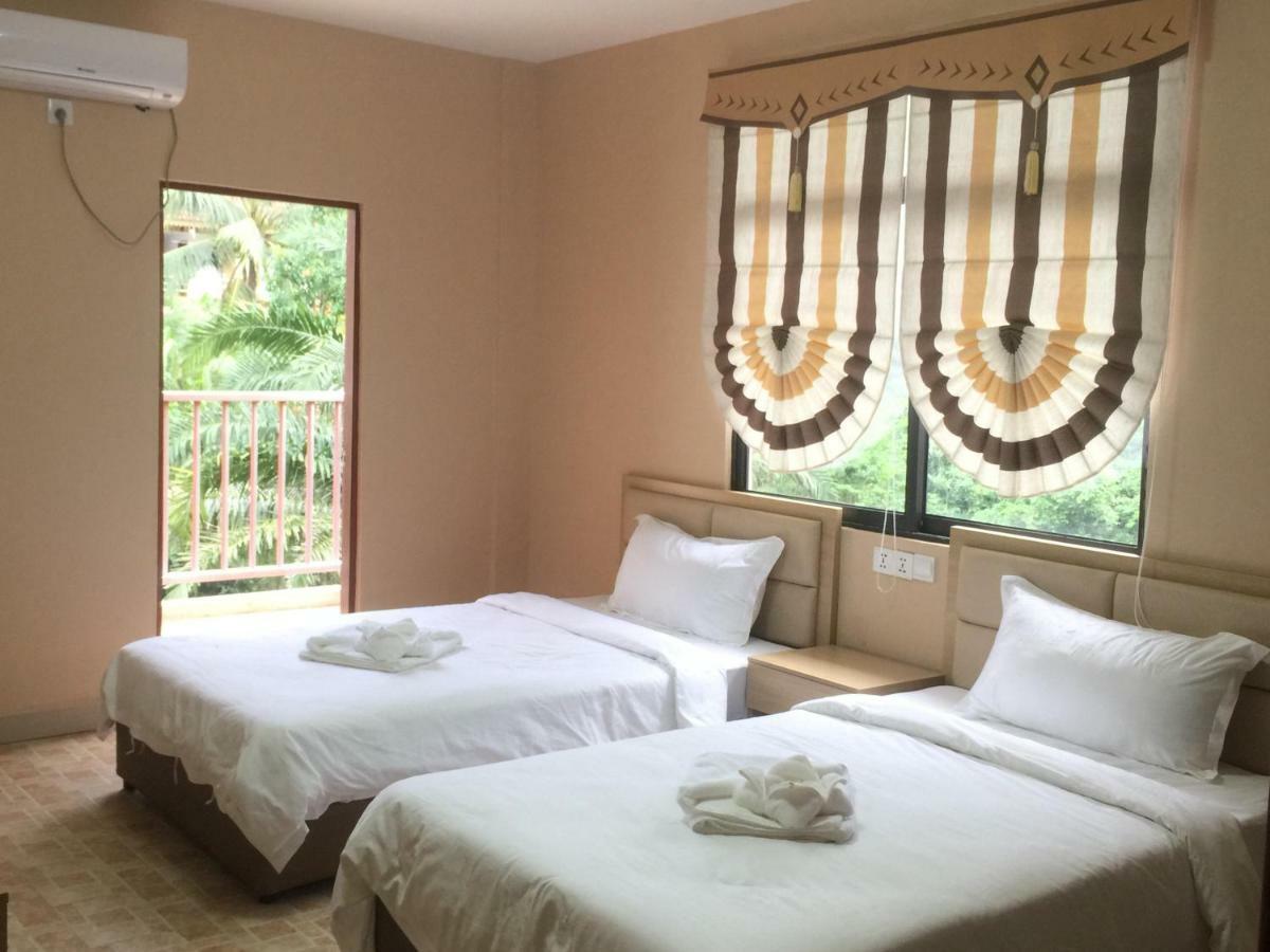 Golden Rooster Hotel سيهانوكفيل المظهر الخارجي الصورة